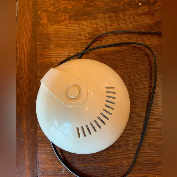 Humidifier - Picture 2 of 3